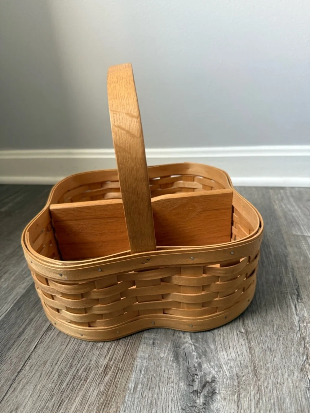 Bradford Basket 2000 Hand Woven Vintage Y2K Basket 4 Way Divider Brown